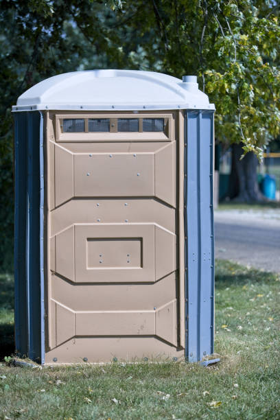 Best Portable restroom trailer rental  in Bealeton, VA